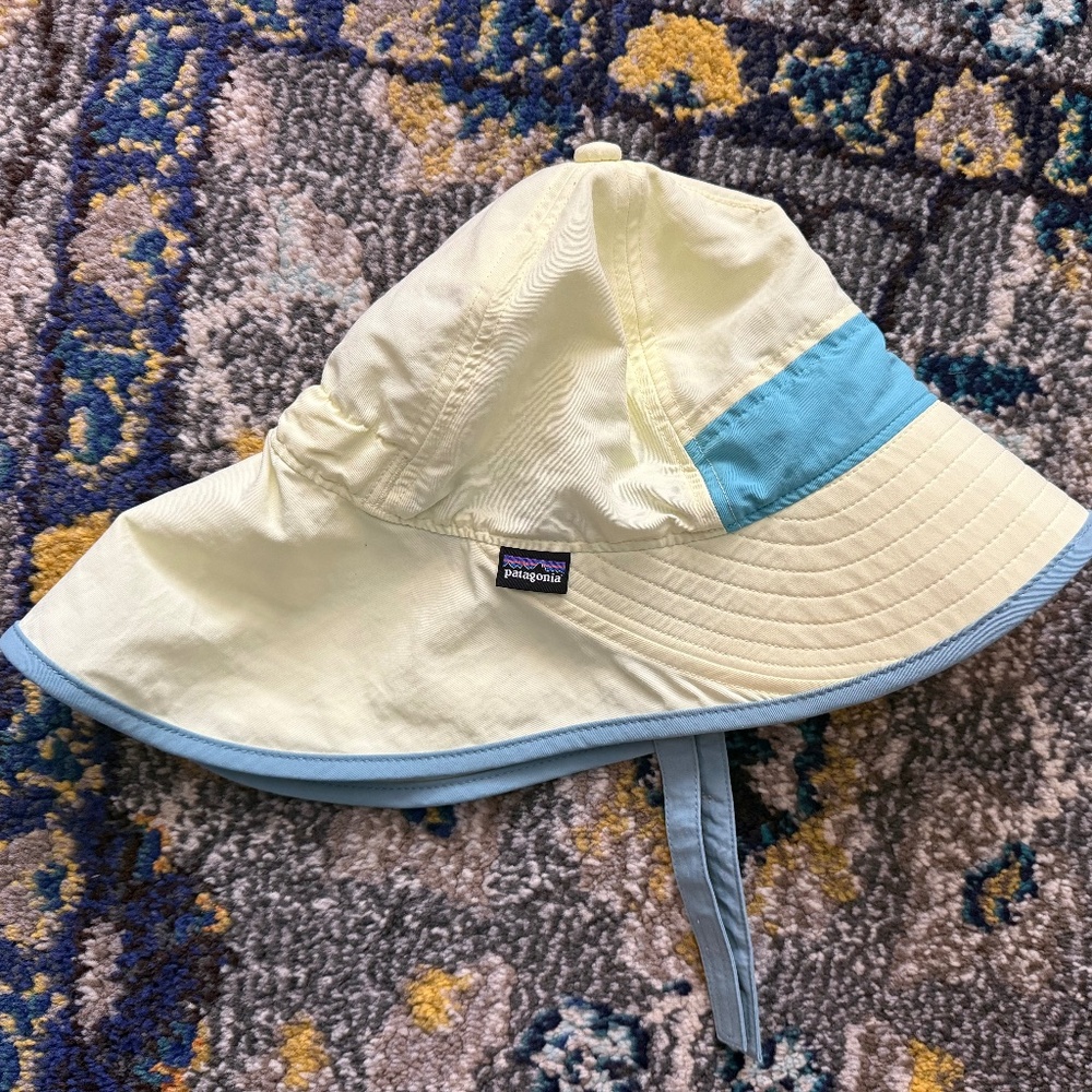 Patagonia Baby Block-the-Sun Hat - Kids Beach Hat - 5T - Velcro strap